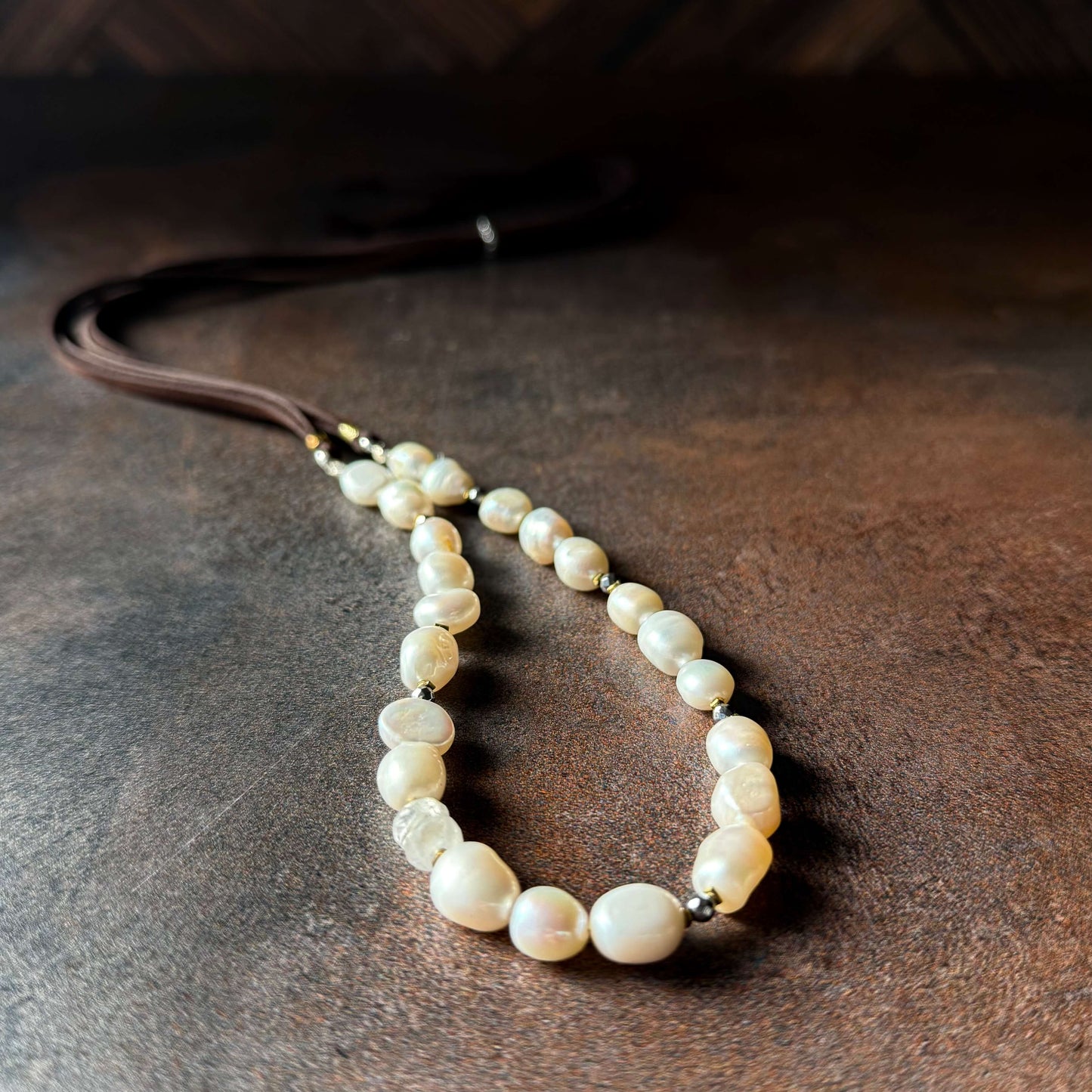 Classic Pearl Slider in White