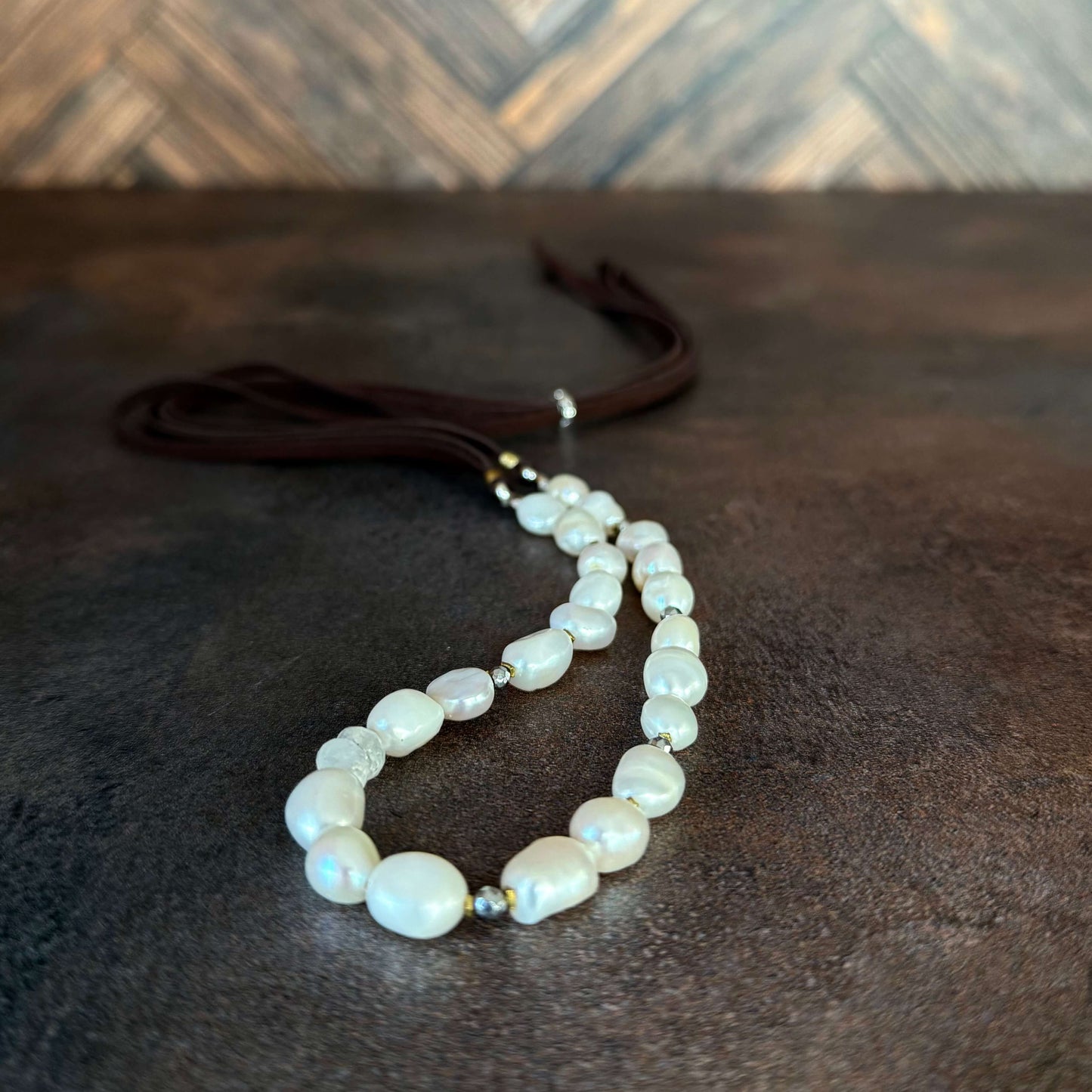 Classic Pearl Slider in White