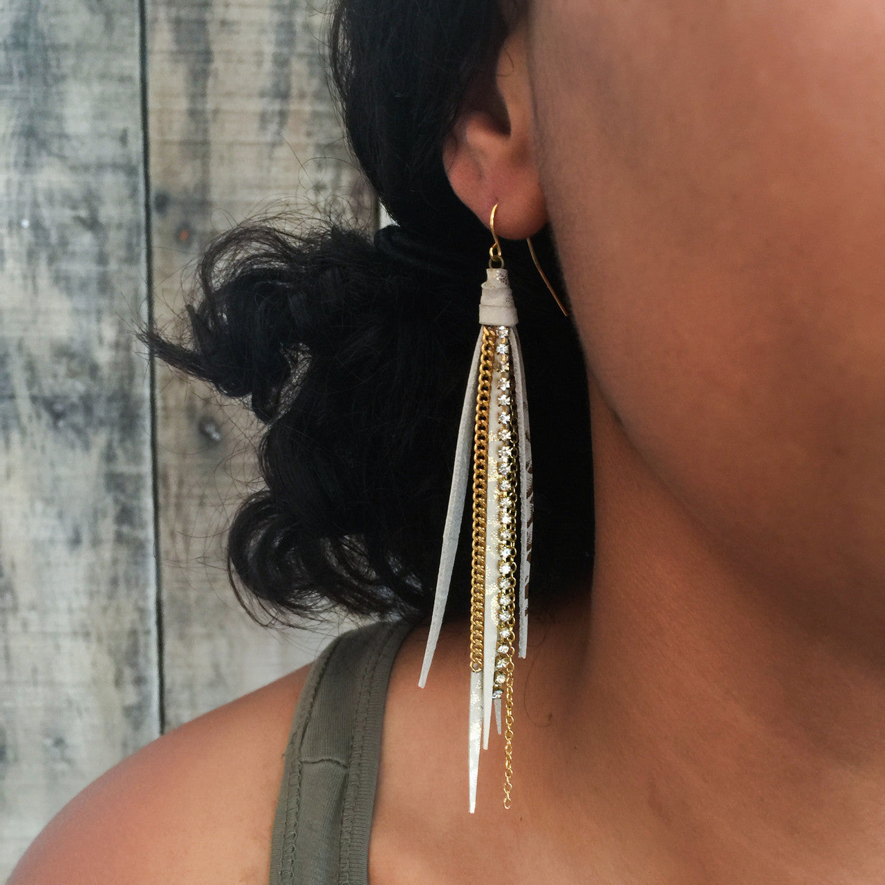 Tassel Earrings In White Gold