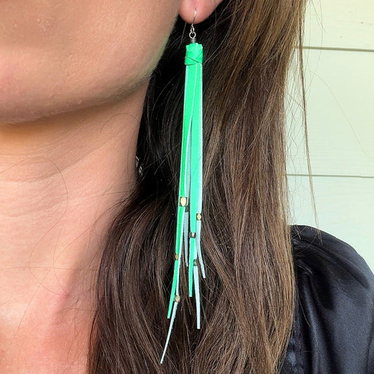 Tara Tassel Earrings in Kelly