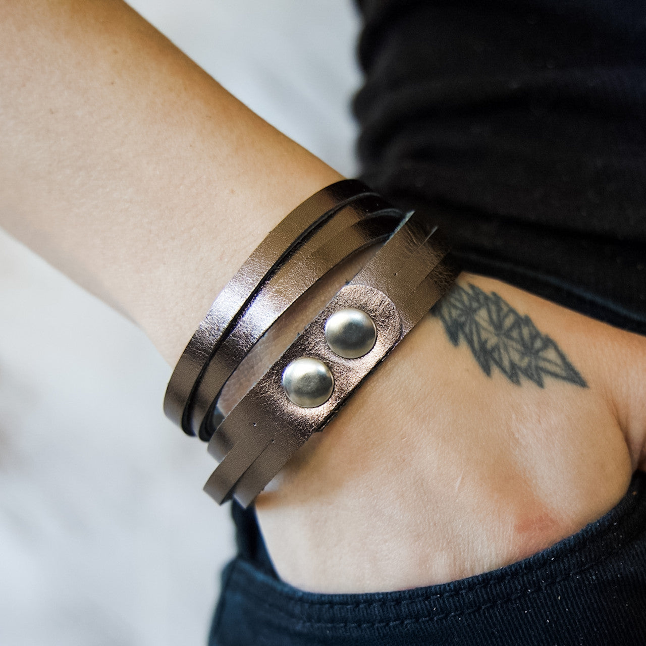 Sloane Sliced Wrap Bracelet In Gunmetal