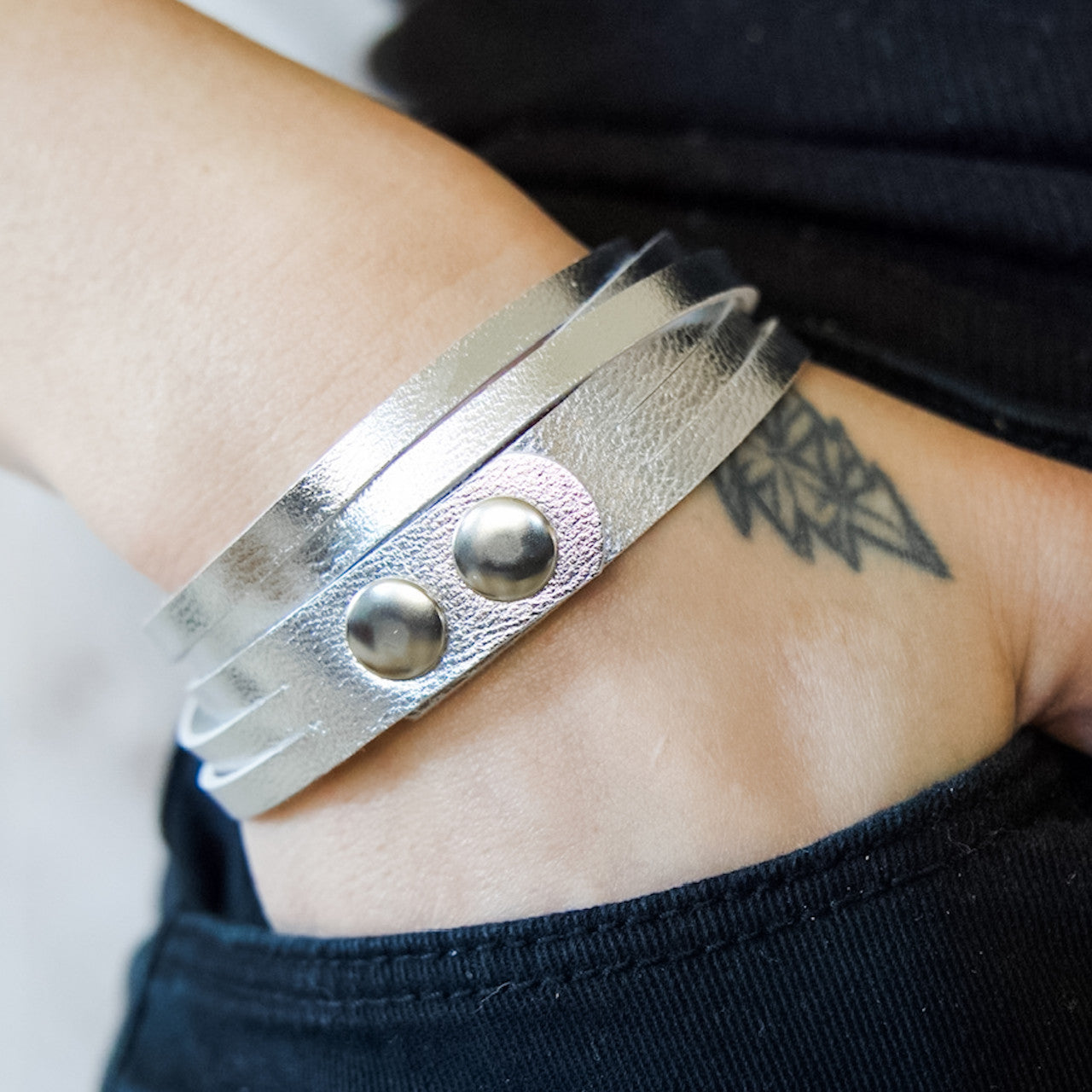 Sloane Sliced Wrap Bracelet In Silver