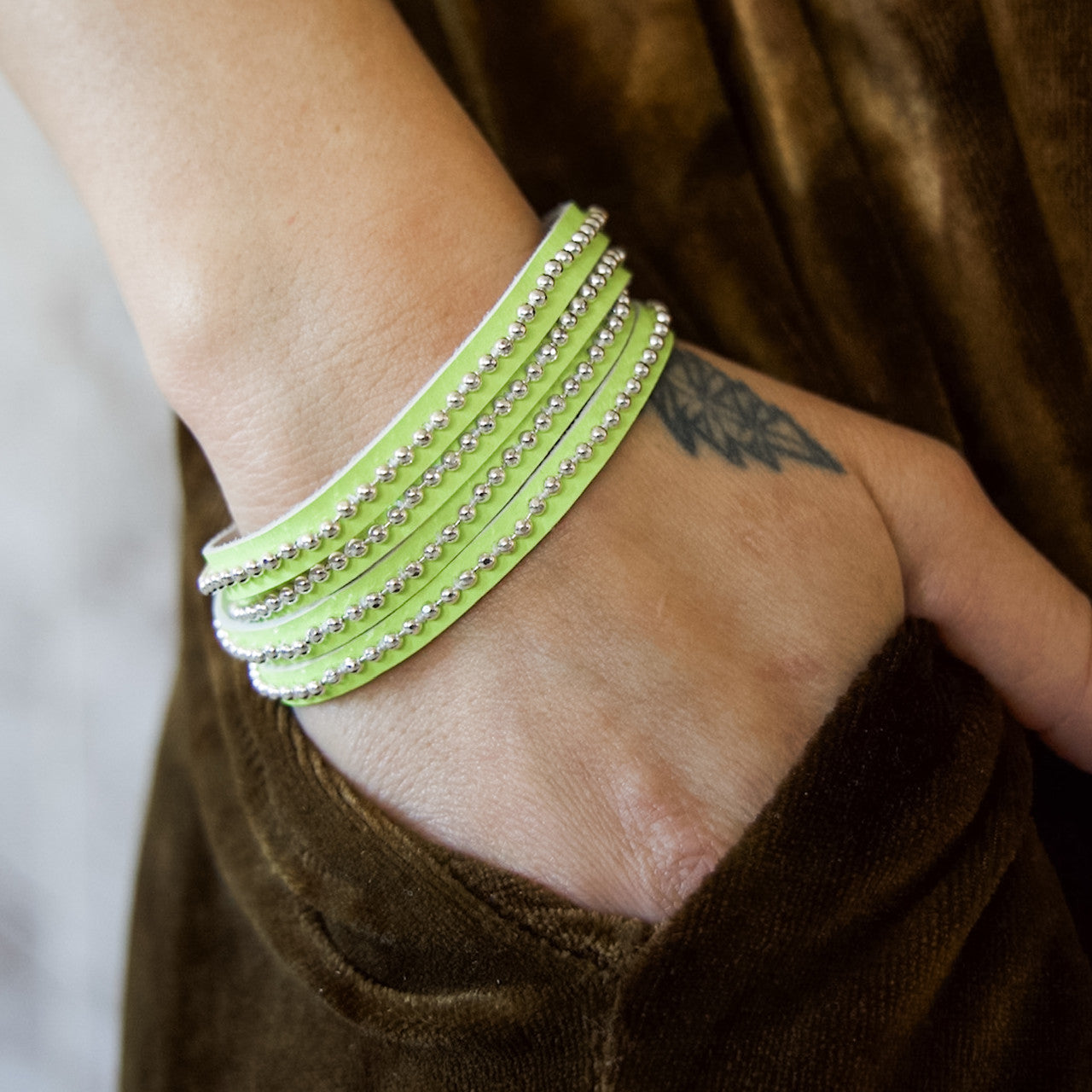 Beads Row Slender Wrap Bracelet in Lemon