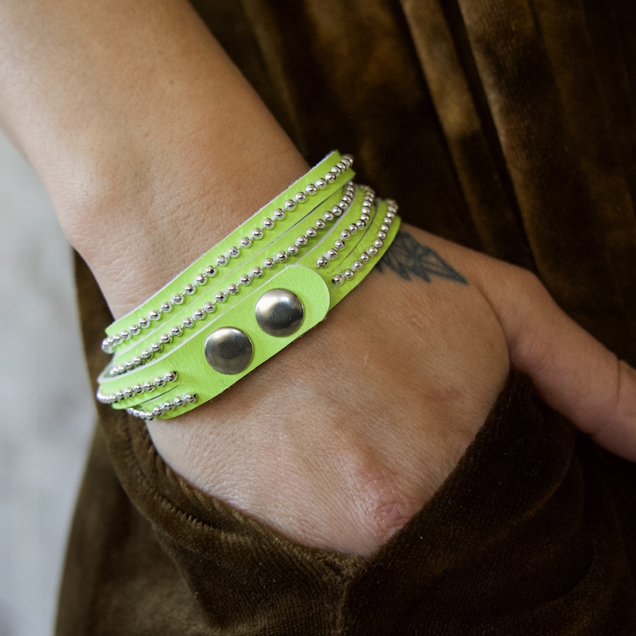 Beads Row Slender Wrap Bracelet in Lemon