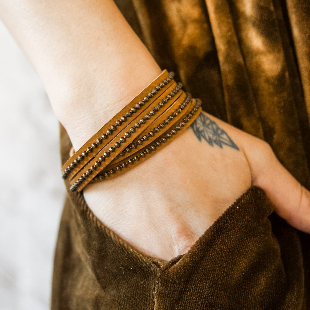 Beads Row Slender Wrap Bracelet in Phoenix